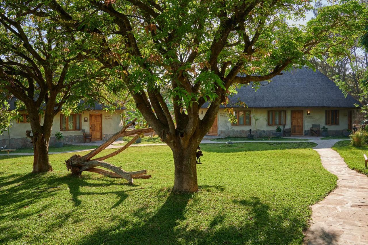 Wild Dogs Lodge Lusaka Exterior photo